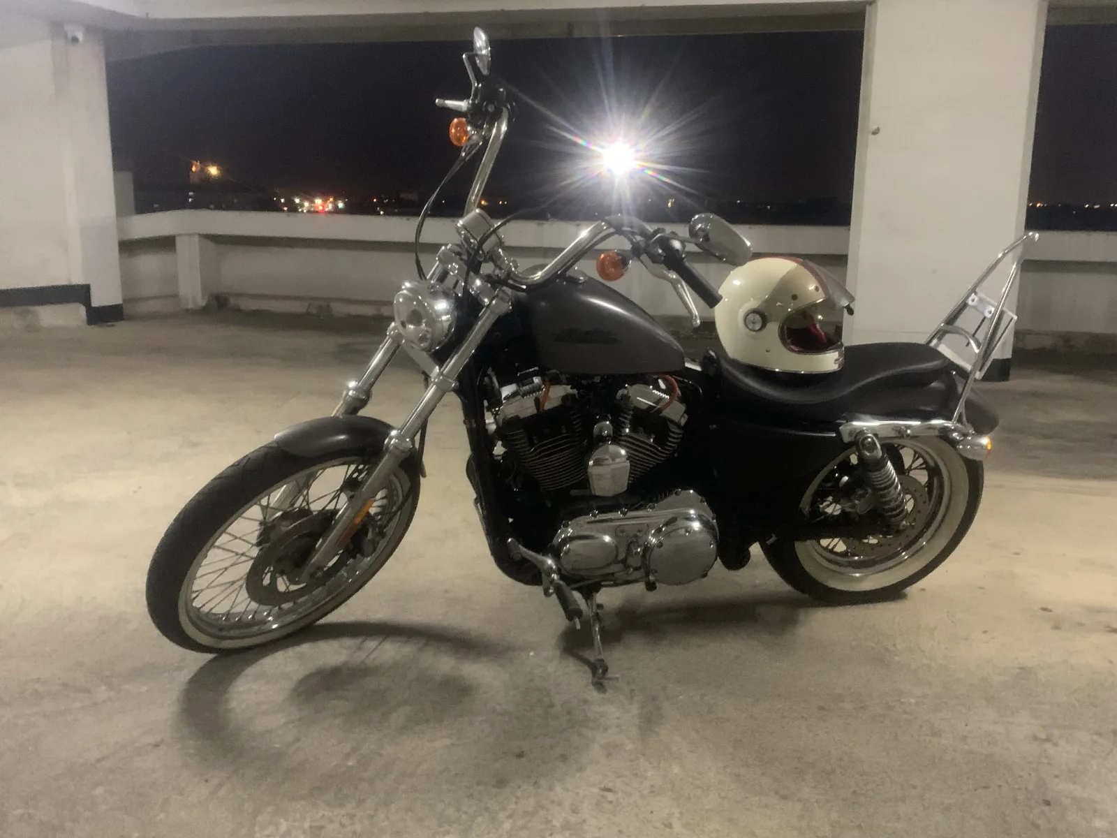 Harley-Davidson Sportster 72 2